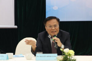 TS. Nguyễn Đình Cung: “Chúng ta đang ứ đọng nguồn tiền lớn ở đầu tư công, cần tháo đập này đưa nước về đồng khô hạn”